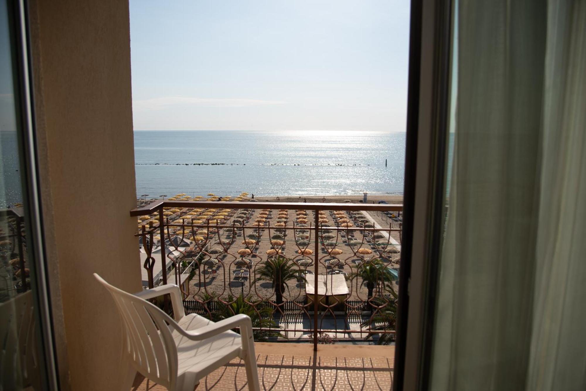 Hotel Eden Grottammare Ngoại thất bức ảnh