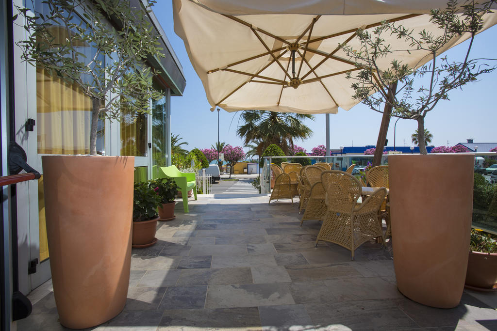 Hotel Eden Grottammare Ngoại thất bức ảnh